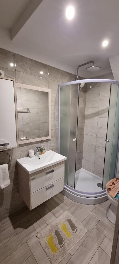 Apartmani Tatic 스틴잔 외부 사진